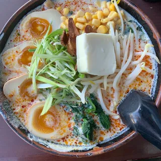 Vegetarian Spicy Garlic Miso Ramen
