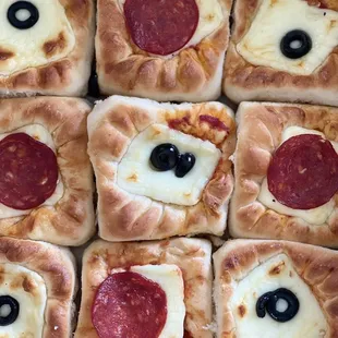 Mini Pizza &amp; Akashi Cheese pies