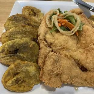 Chicken and Tostones