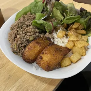 Pacadillo fantastic home cooking with clean and fine cultural atmosphere