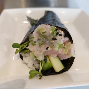 Negihama hand roll, love it.