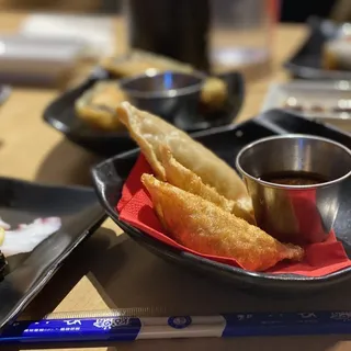 Gyoza (4pcs)