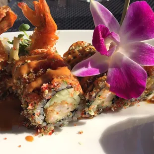 Crunch roll during hh  loving the pretty orchid too