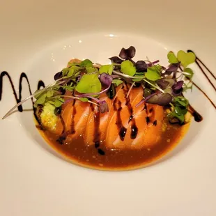 Salmon Usuzukuri, $15, minus $1.50HH - 4 Stars