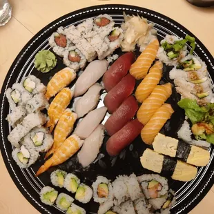 sushi, sushi and sashimi, food, sashimi