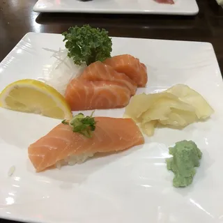 Salmon Nigiri