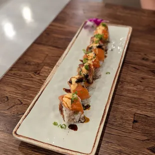 Sake 2 Me Special Roll
