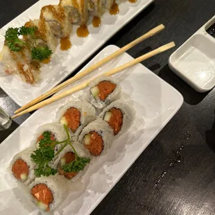 Spicy tuna and crunch roll