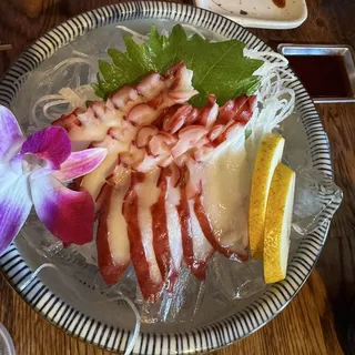OCTOPUS SASHIMI (7PCS)
