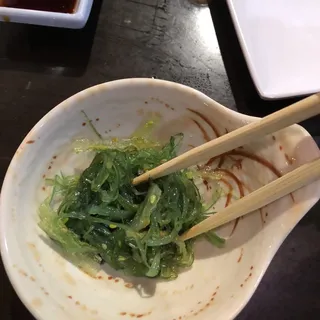 SEAWEED SALAD