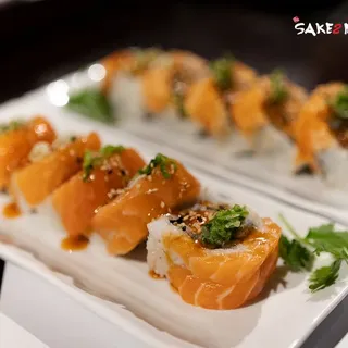 DOUBLE SALMON ROLL