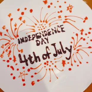 they even drew this amazing plate for us and gave us ice cream on the house !!!