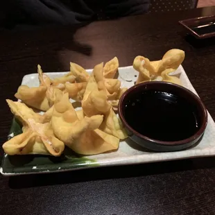 Crab rangoons