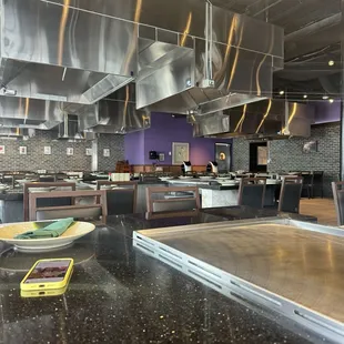 sushi and sashimi, interior