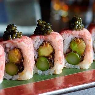 A5 WAGYU SUSHI ROLL