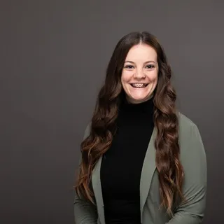 Mj C.
