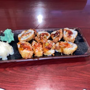 chicken wings and fried chicken, food