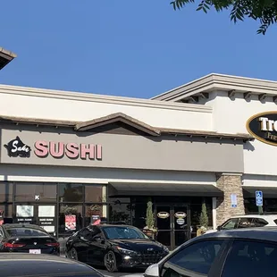 Store front can be easy to miss