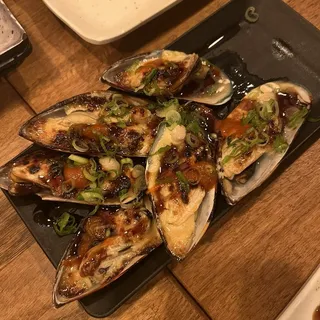 4 Piece Green Mussel