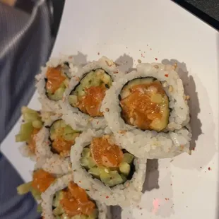 Spicy Salmon Roll *