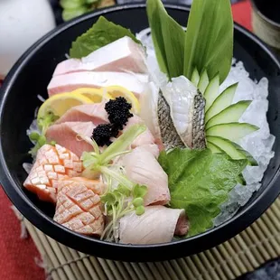 10 pieces Omakase Sashimi