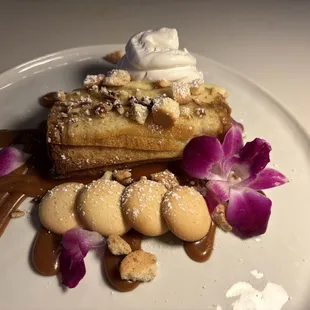 Beautiful Banana Bread pudding dessert