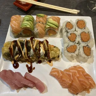 Hawaiian girl, Fuji roll, Spicy roll and Tuna/Salmon Sashimi.