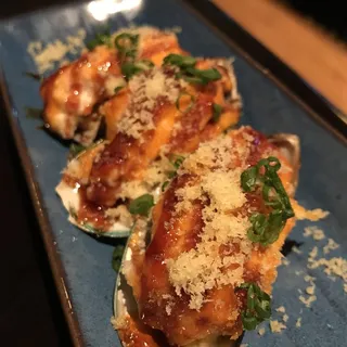 Dynamite Mussels