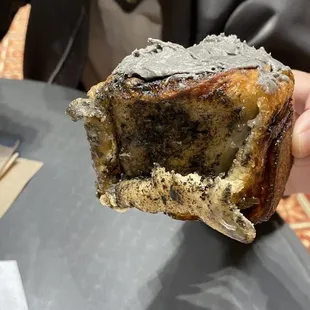 black sesame mochi roll