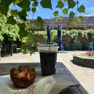 Kouign-amann and black sesame matcha