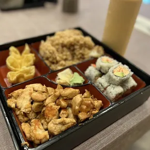 Yum Yum Sauce  Benta box??? (Chicken)