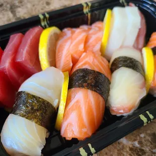 Sushi &amp; Sashimi Combo One