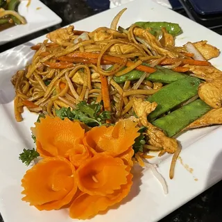 Chicken Lo Mein Tray