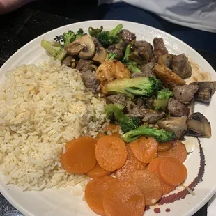 Jumbo Shrimp and Steak Combination plate