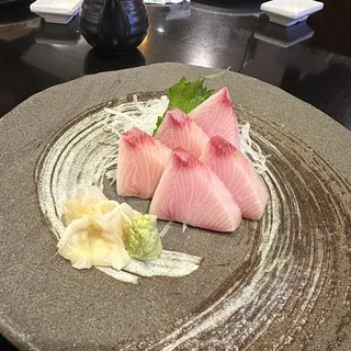 Hamachi Sashimi