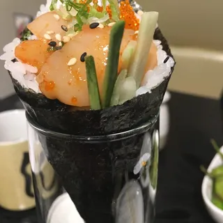 Spicy Scallop Hand Roll