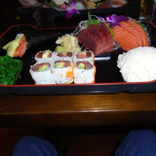 Deluxe Sakura Box...