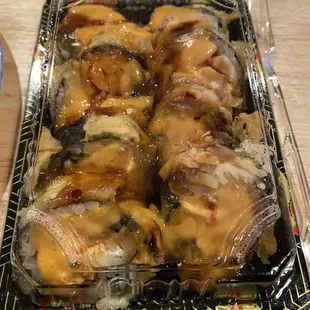 8 Piece Titanic Roll yummy!