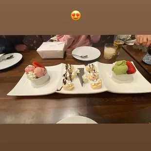 Dessert platter