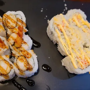 Spicy crab and shrimp tempora sushi