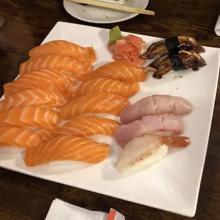 Salmon, yellowtail, eel, and fresh shrimp! You can tell the salmon is a family favourite(: