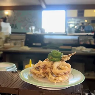 food, chicken wings and fried chicken