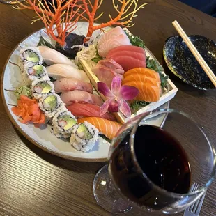 Sushi  &amp; Samshimi Combination