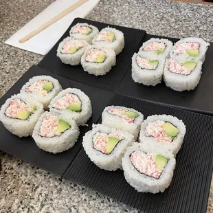 16 Piece California Roll