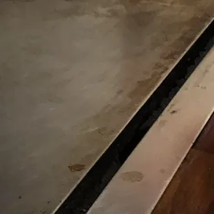 Dirty grill and table