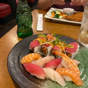 8 piece Hawaiian roll and Nigiri Combo