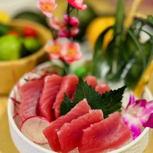 tuna sashimi app