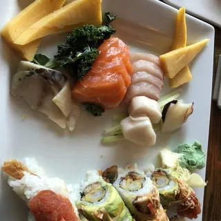 Twin Tower Special Roll