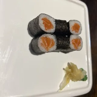 Salmon Classic Roll