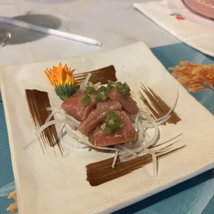 Toro - so fresh and good. The green stuffs is fresh wasabi so good.